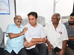 ఫోటోలు: మెట్రో రైలెక్కిన కేటీఆర్, ఎగబడ్డ జనం - ఆదరణ మామూలుగా లేదుగా!