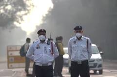 Air Pollution: શિયાળામાં વધી રહેલા એર પોલ્યુશન દરમિયાન આ ટિપ્સ કરો ફોલો કરશો તો સ્વાસ્થ્યને નહિ થાય નુકસાન