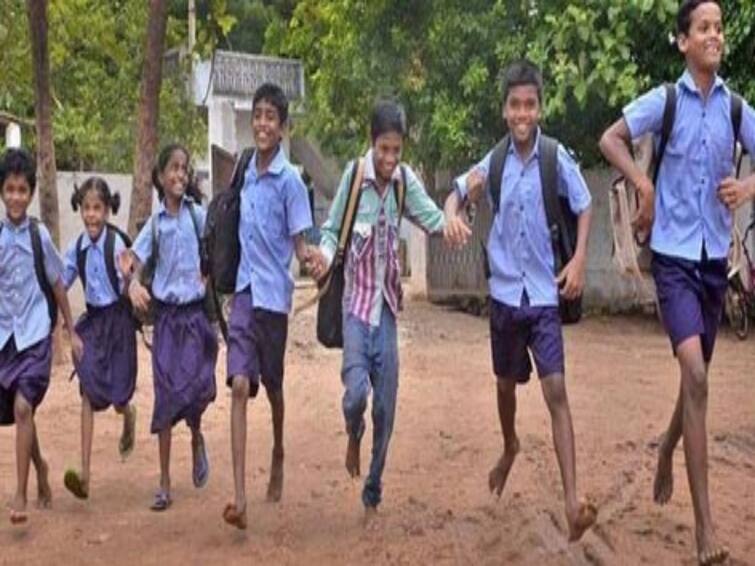 School Leave heavy rain warning chengalpattu and kanchipuram districts schools leave School Leave: காஞ்சிபுரம், செங்கல்பட்டு மாவட்டங்களில் நாளை பள்ளிகளுக்கு விடுமுறை...காரணம் என்ன?