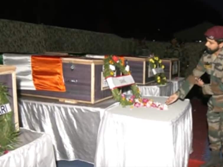 Jammu And Kashmir Rajouri Encounter Five Army Men Dead Two LeT Terrorists Dead Army Holds Wreath Laying Ceremony Of Martyrs Rajouri Encounter: Wreath-Laying Ceremony For 5 Armymen Held In J&K