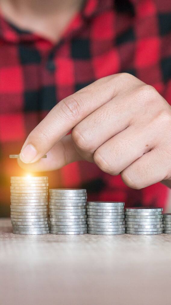 কেউ কয়েন নিতে না চাইলে কী করবেন