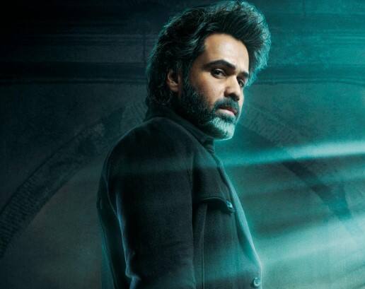 रोमांटिक हीरो इमरान हाशमी भी हालिया रिलीज टाइगर 3 में विलन बने हैं. फिल्म उन्होंने अपनी एक्टिंग और लुक से ऑडियंस को इंप्रेस किया है.