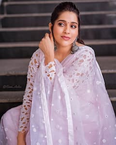 Rashmi Gautam Photos: చక్కగా చుడిదార్ వేసిన రష్మీ గౌతమ్ - బ్యాక్ ఫోజు చూశారా?