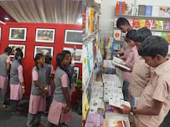 சேலத்தில் புத்தகத் திருவிழா...ஆர்வமாக பார்வையிடும் அரசு பள்ளி மாணவர்கள்!