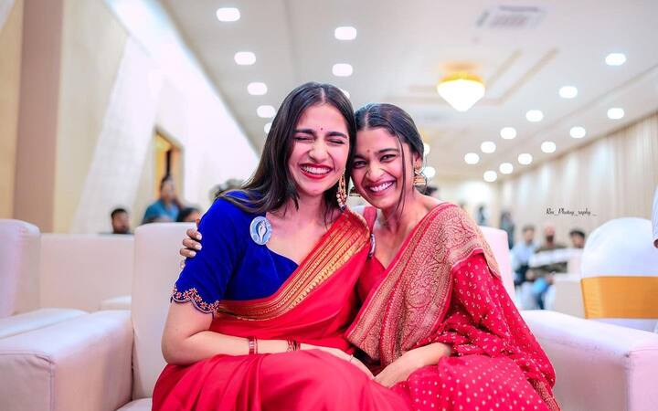 రుక్మిణి వసంత్ ప్రియ పాత్రలోనూ, చైత్ర ఆచార్ సురభి పాత్రలోనూ నటించారు.