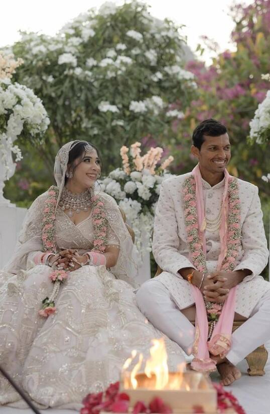 જાણો કોણ છે નવદીપ સૈનીની પત્ની સ્વાતિ અસ્થાના