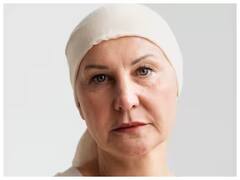 Women Health: મહિલાઓને શરીરમાં જો આ લક્ષણો અનુભવાયા તો  તો ન કરવા ઇગ્નોર, ગંભીર બીમારીના હોઇ શકે છે લક્ષણો