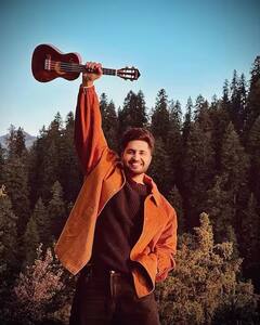 Jassie Gill Birthday: વિદેશમાં કાર ધોવાનું કામ કરતો હતો જસ્સી ગીલ, પગારમાંથી બનાવ્યો ધાંસૂ મ્યૂઝિક આલ્બમ, પછી બની ગયો સુપરસ્ટાર.....