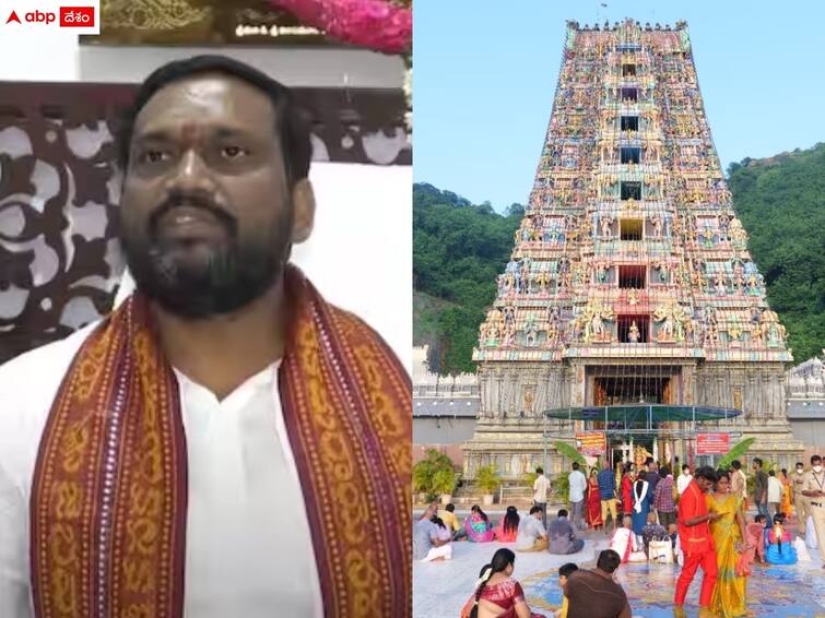 Vijayawada Kanaka durga temple chairman Karnati Rambabu attacked by person AP News: దుర్గగుడి ఛైర్మన్ కర్నాటి రాంబాబుపై దాడి - పోలీసుల అదుపులో నిందితుడు