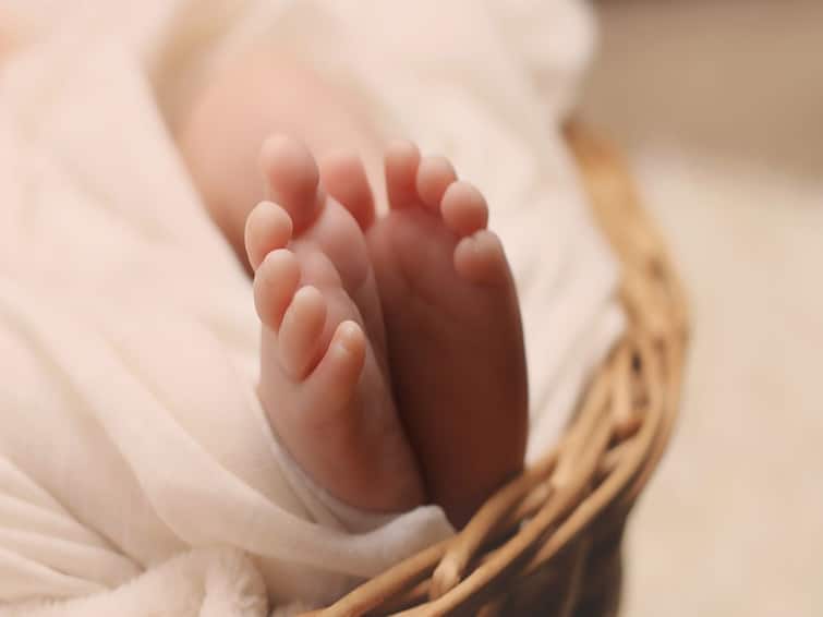 Mumbai crime: Parents Sell Children For Rs 74000 To Buy Drugs In Andheri Drug Abuse Crime: போதைப்பொருள் வாங்க பணம் வேணும்.. பெற்றோர்களே குழந்தையை விற்ற கொடூரம்.. மும்பையில் அதிர்ச்சி!
