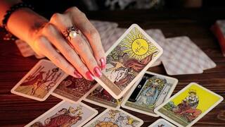 Daily Tarot Card Rashifal 25 November 2023: આજે આ રાશિના લોકોના અટકેલા કાર્યો થશે પૂર્ણ, અન્ય રાશિના સિતારા શું કહે છે જાણો, રાશિફળ