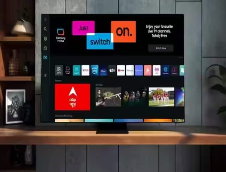 Smart TV Discount you can buy 32 inch smart tv for rs 21000 you will get these special features along with ott apps स्मार्ट टीव्ही खरेदी करायचाय? ई-कॉमर्स साइट्सवर मिळतेय भरपूर सूट; ही आहेत खास वैशिष्ट्य