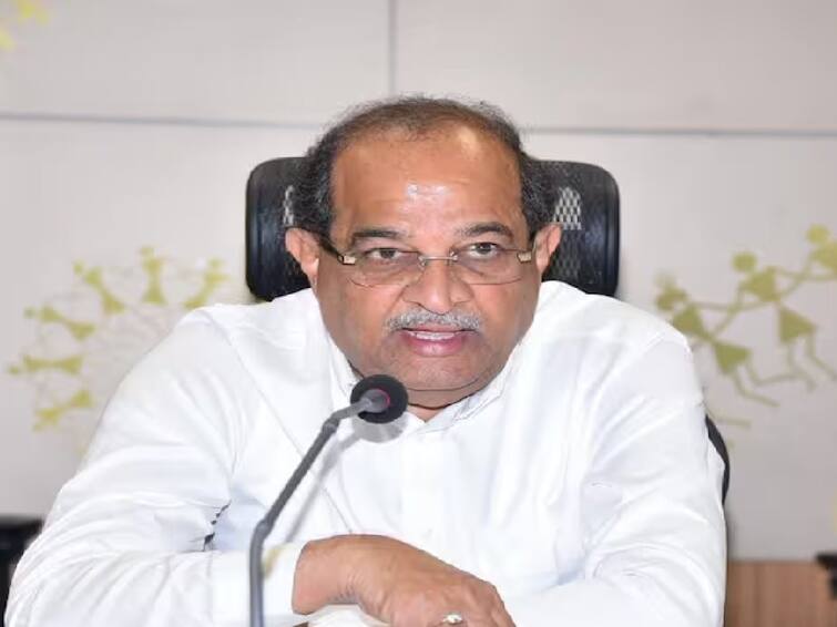 radhakrishna vikhe patil reaction on  chhagan bhujbal for maratha reservation obc manoj jarange patil भुजबाळांकडून ही अपेक्षा नव्हती; महसूल मंत्री राधाकृष्ण विखे पाटलांनी व्यक्त केली तीव्र नाराजी