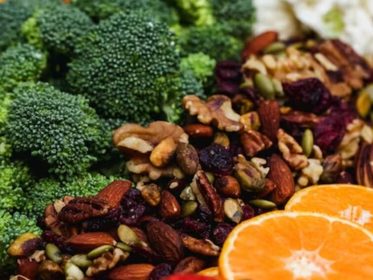 5 foods That Will Save Your Skin From Winter Dryness Skin Winter Dryness: குளிர்காலத்தில் சரும வறட்சியால் அவதியா? கவலை வேண்டாம் - இந்த 5 உணவுகளை சாப்பிடுங்க