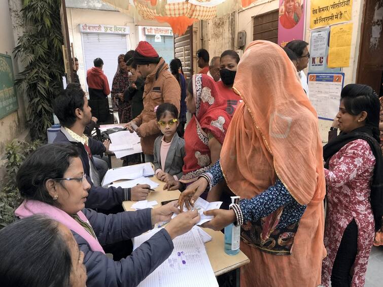 Rajasthan Election Voting 2023 Over 68% Turnout Stray Violence Incidents Reported Rajasthan Sees 70% Voter Turnout Amid Stray Violence. Congress, BJP Exude Confidence Of Victory