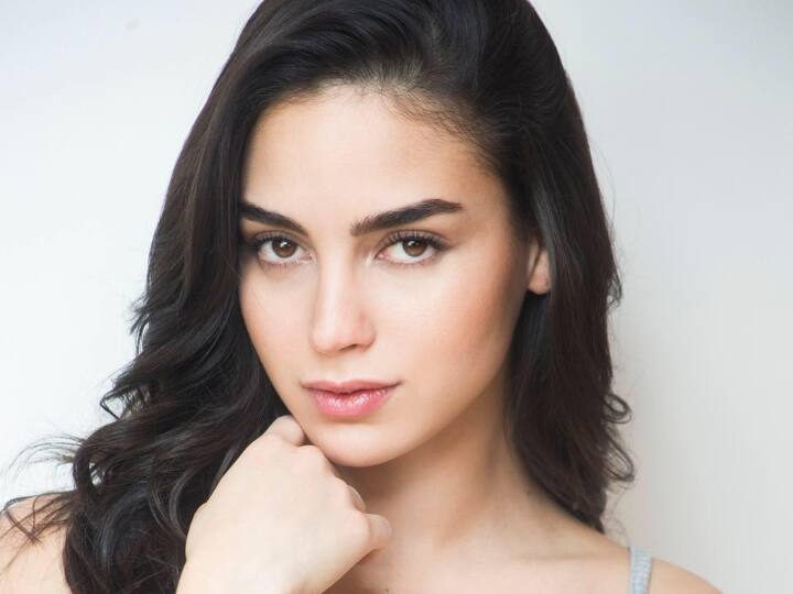 Israel Hamas War Actress Melissa Brera dropped from TV series for writing pro-Palestinian posts फिलिस्तीन समर्थन में पोस्ट लिखने पर अभिनेत्री मेलिसा ब्रेरा टीवी सीरीज से बाहर, बोलीं- लोगों ने अतीत से नहीं सीखा