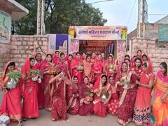 In Pics: राजस्थान में मतदान को लेकर लोगों में दिखा उत्साह, आप भी देखें लोकतंत्र के महापर्व की तस्वीरें