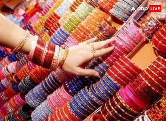 ਤੁਹਾਨੂੰ ਇਸ ਗੱਲ ਦਾ ਖਾਸ ਧਿਆਨ ਰੱਖਣਾ ਚਾਹੀਦਾ ਹੈ, ਜੇਕਰ ਤੁਸੀਂ ਵਿਆਹੁਤਾ ਹੋ ਤਾਂ ਤੁਹਾਨੂੰ ਆਪਣੀਆਂ ਚੂੜੀਆਂ, ਪਾਇਲ ਜਾਂ ਵਿਆਹ ਦਾ ਸਮਾਨ ਕਿਸੇ ਨੂੰ ਵੀ ਨਹੀਂ ਦੇਣਾ ਚਾਹੀਦਾ। ਅਜਿਹਾ ਕਰਨ ਨਾਲ ਵਿਆਹੁਤਾ ਜੀਵਨ ਵਿੱਚ ਮੁਸ਼ਕਲਾਂ ਆਉਂਦੀਆਂ ਹਨ।
