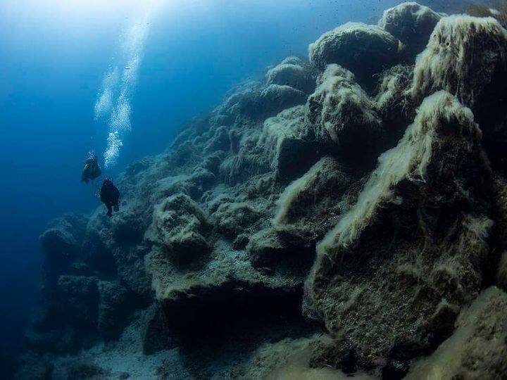 US Expedition Find Enormous Ocean Mountain Twice High as Burj Khalifa समंदर की गहराई का खुला एक बड़ा राज, वैज्ञानिकों को पानी के नीचे मिला बुर्ज खलीफा से दो गुना ऊंचा पहाड़!