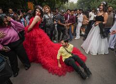 साड्डा हक... LGBTQ समुदाय ने निकाली प्राइड परेड, दिल्ली की सड़कों पर तीन घंटे तक मार्च कर पहुंचे जंतर मंतर