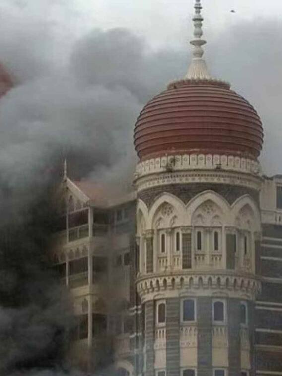 वो काली रात जब आतंकियों की गोलियों से दहल उठा था मुंबई