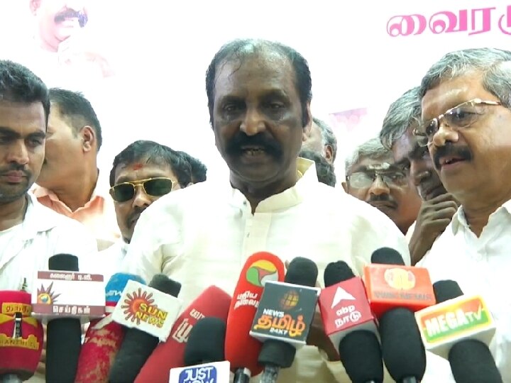 Vairamuthu: புகழுக்காக சமூக வலைதளங்களில் அதிகரிக்கும் ஆபாச பதிவுகள்: இளைஞர்களுக்கு வைரமுத்து அட்வைஸ்