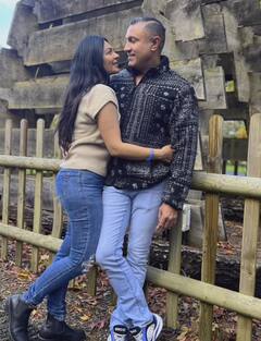 Neeru Bajwa: ਨੀਰੂ ਬਾਜਵਾ ਦੀਆਂ ਪਤੀ ਨਾਲ ਰੋਮਾਂਟਿਕ ਤਸਵੀਰਾਂ ਵਾਇਰਲ, ਇੰਗਲੈਂਡ ਦੀਆਂ ਸੜਕਾਂ 'ਤੇ ਪਤੀ ਨਾਲ ਰੋਮਾਂਸ ਕਰਦੀ ਆਈ ਨਜ਼ਰ