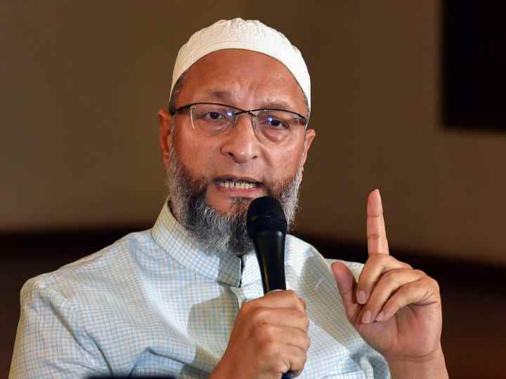 Asaduddin Owaisi hits back CM Yogi Adityanath says name of Hyderabad cannot be changed सीएम योगी ने रोडशो में हैदराबाद का नाम बदलने का किया ऐलान, असदुद्दीन ओवैसी बोले- 'आपका ख्वाब...'