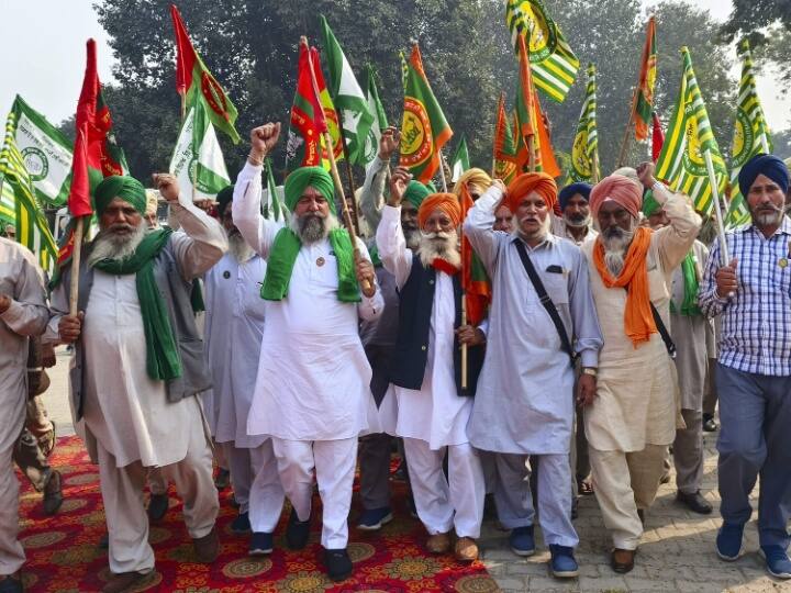 Chandigarh Farmers Protest Preparations for farmer march police three layer security Arrangements Farmer Protest: चंडीगढ़ में आज किसानों के कूच की तैयारी, 3 दिन यहीं डालेंगे डेरा, पुलिस ने की 3-लेयर सुरक्षा की व्यवस्था