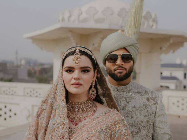 Imam-Ul-Haq Marriage: पाकिस्तान के ओपनर बल्लेबाज इमाम उल हक ने शादी कर ली है. उन्होंने अपने सोशल मीडिया अकाउंट के जरिए इस बात की जानकारी दी है, और कुछ तस्वीरें भी साझा की है.