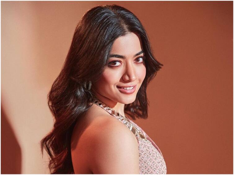 Rashmika Mandanna dubs herself in Telugu Hindi Kannada for Animal movie Animal movie Rashmika : 'యానిమల్' కోసం మూడు భాషల్లో రష్మిక