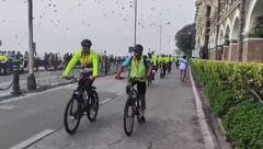 Pune News : पिंपरी-चिंचवड ते गेट वे ऑफ इंडिया सायकलवारी; 26/11 च्या वीरजवानांना अनोखी श्रद्धांजली