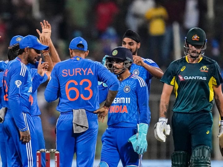 IND vs AUS 2nd T20I Full Match Highlights India defeat Australia by 44 runs at Thiruvananthapuram Ravi Bishnoi and Prasidh Krishna IND vs AUS: दूसरे टी20 में भी ऑस्ट्रेलिया ने भारत के सामने टेके घुटने, बल्लेबाजों के तूफान के बाद बिश्नोई-कृष्णा ने बरपाया कहर