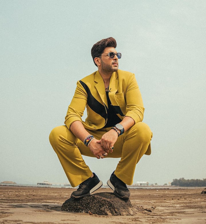 करण कुंद्रा पिछले एक दशक से अधिक समय से टीवी इंडस्ट्री का हिस्सा हैं. उन्होंने कई शो की मेजबानी की है और बिग बॉस 15 का हिस्सा थे. शो में उनको बहुत पसंद किया गया. उनकी कुल संपत्ति लगभग 91 करोड़ रुपये बताई गई है.