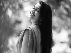 Ananthika Photos : అందమైన నవ్వుతో పిచ్చెక్కిస్తున్న మ్యాడ్ హీరోయిన్