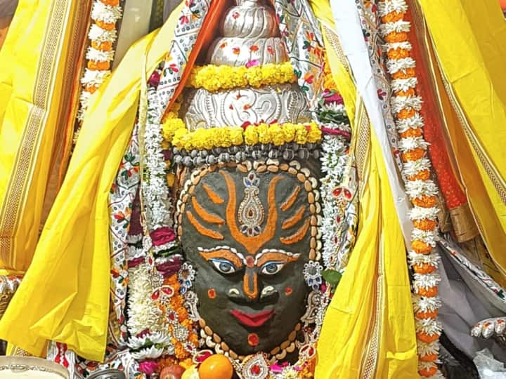 Madhya Pradesh Mahakaal handed over responsibility of creation to Lord Vishnu in Ujjain ANN Ujjain Mahakal Temple: महाकाल ने भगवान विष्णु के हाथों में सौंपा सृष्टि का कार्यभार, इस अनोखी परंपरा के साक्षी बने हजारों श्रद्धालु
