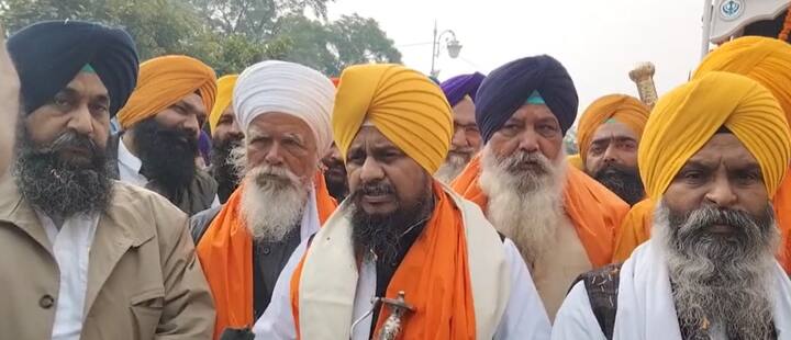 ਤਖ਼ਤ ਸਾਹਿਬ ਦੇ ਸਿੰਘ ਸਾਹਿਬ ਨੇ ਸੰਗਤਾਂ ਨੂੰ ਸ੍ਰੀ ਗੁਰੂ ਨਾਨਕ ਦੇਵ ਜੀ ਦੇ ਪ੍ਰਕਾਸ਼ ਪੁਰਬ ਦੀ ਵਧਾਈ ਦਿੰਦੇ ਹੋਏ ਨੌਜਵਾਨ ਪੀੜ੍ਹੀ ਨੂੰ ਸਿੱਖੀ ਨਾਲ ਜੁੜਨ ਦਾ ਸੁਨੇਹਾ ਦਿੱਤਾ ਗਿਆ।
