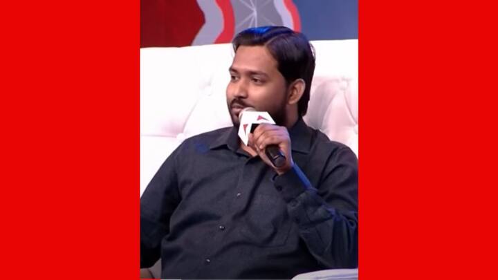 ছেলেবেলায় তাঁর দারিদ্র্য সম্পর্কে বলতে গিয়ে এবিপি নেটওয়ার্কের Ideas of India অনুষ্ঠানে তিনি একবার বলেছিলেন,'গরিবিকে আমি এত কাছ থেকে দেখেছি, যতটা না কেউ তাঁর স্ত্রীকে দেখেছেন'।