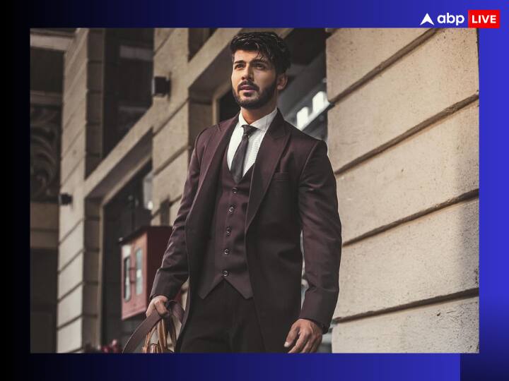 Sheezan Khan New Show: ‘खतरों के खिलाड़ी’ के बाद छोटे पर्दे के इस शो में होगी शीजान खान की एंटी, मेन लीड में मचाएंगे धमाल! Sheezan Khan will return to fiction with the TV show Chand Jalne Laga Tunisha Sharma Sheezan Khan New Show: ‘खतरों के खिलाड़ी’ के बाद छोटे पर्दे के इस शो में होगी शीजान खान की एंटी, मेन लीड में मचाएंगे धमाल!