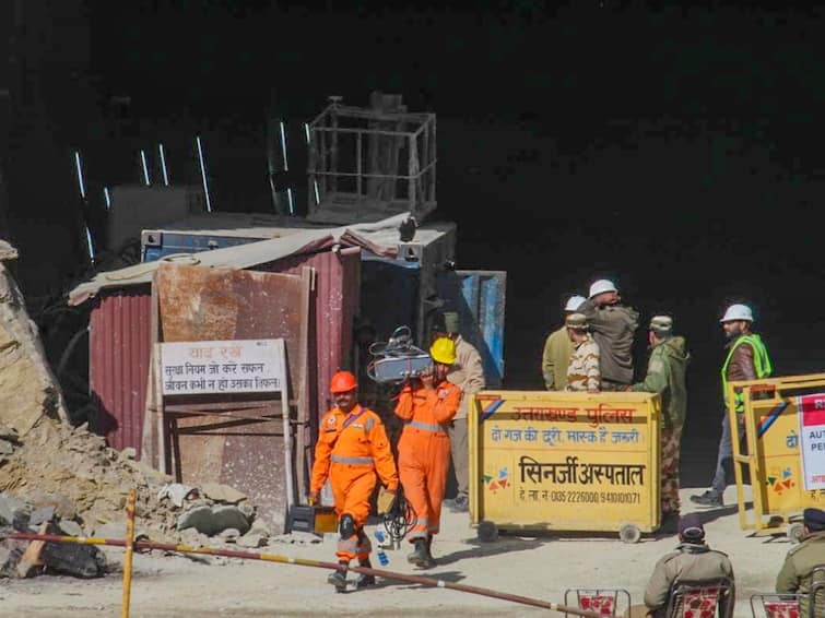 Uttarkashi Tunnel Rescue Uttarakhand Sikyara tunnel rescue 41 trapped workers Psychological Counselling Uttarkashi Rescue: How Medical Team Ensures Psychological Well-Being Of Trapped Workers