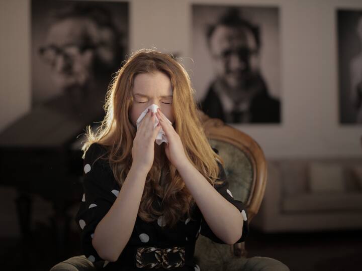 यह एक तरह की एलर्जी होती है, जिसमें इंसान की बॉडी छोटे से छोटे एयर पॉल्यूशन, कण और फंगल के प्रति बेहद संवेदनशील होती है.