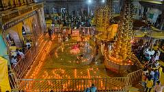 'देवा तुझी सोन्याची जेजुरी', लक्ष लक्ष दिव्यांनी सोन्यासारखा उजळला खंडोबा गड