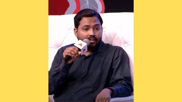 নিজে ইংরেজি ছেড়ে মাতৃভাষা হিন্দি মাধ্যমে পড়াশোনা করেছেন। তাঁর মতে, এটা তাঁর জীবনে সবথেকে বড় সিদ্ধান্ত ছিল। শিক্ষায় ভাষা বাধা হওয়া উচিত নয়, এটাই খান স্যারের মত।