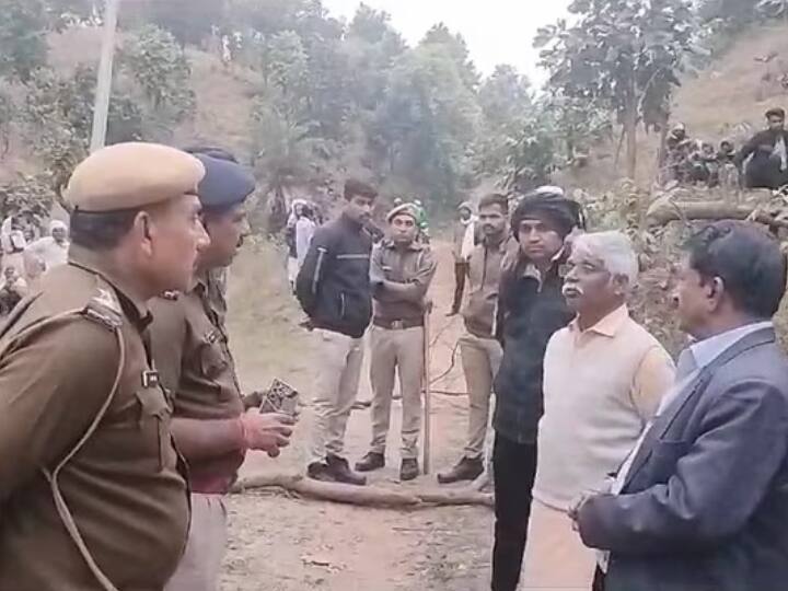 Udaipur Brutal Murder of BJP Worker Kantilal on Rajasthan Election Voting Day Face Smashed with Bricks ANN Udaipur: मतदान के दिन BJP कार्यकर्ता की नृशंस हत्या! पत्थर से कुचला चेहरा, बेटे को सड़क पर पड़ा मिला शव