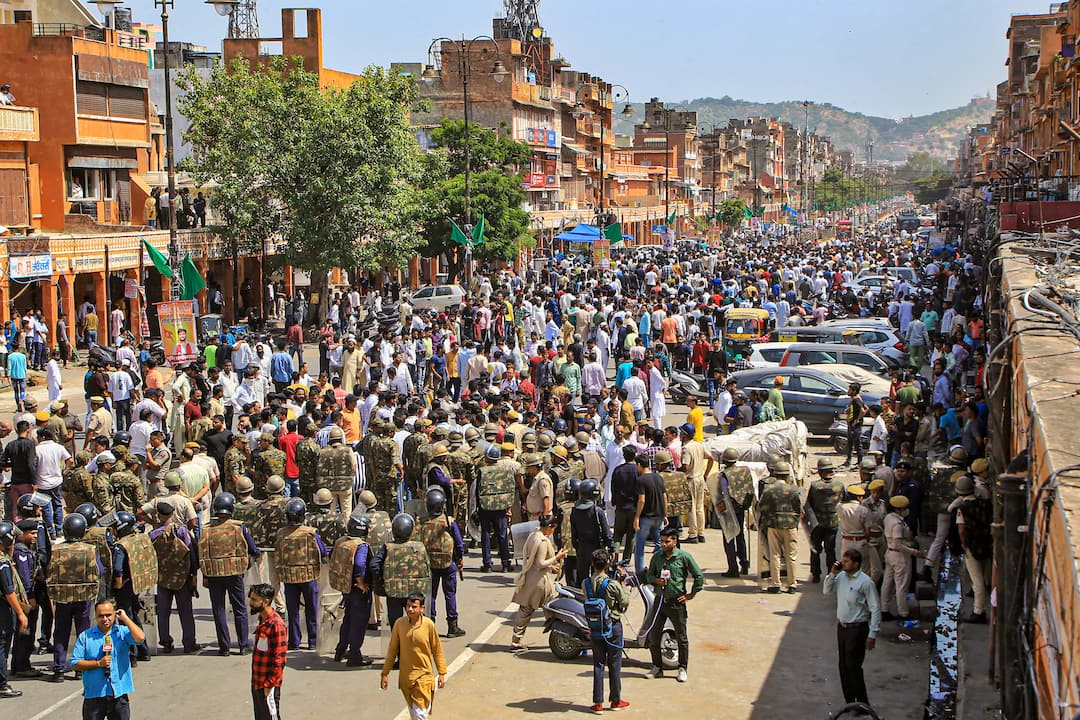 Jharkhand News Police Protest Clash Injured Video Bokaro Clash Breaks Out Between Protestors And Police In Jharkhand's Bokaro, Several Wounded — WATCH