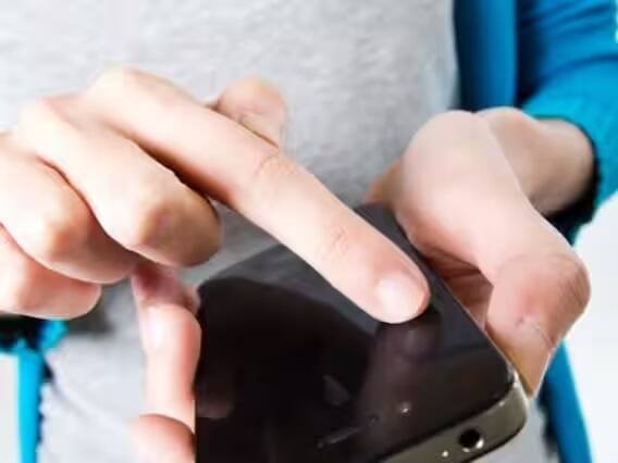 સેકન્ડ હેન્ડ ફોન ખરીદતા પહેલા તે વ્યક્તિને તેના વેચાણના કારણો વિશે પૂછો. ઘણી વખત કારણ તમને મોબાઈલ ફોન અંગે સ્પષ્ટતા પણ આપે છે કે તમારે ફોન ખરીદવો જોઈએ કે નહીં.