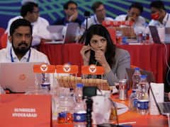 IPL ऑक्शन में खुलकर खेलेंगे RCB और SRH, भारी पर्स और कम स्लॉट के चलते लगा पाएंगे बड़े दांव