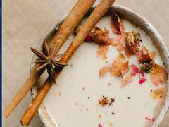 Masala Milk :சருமத்தை பொலிவாக்கும் மசாலாப்பால் ரெசிபி!