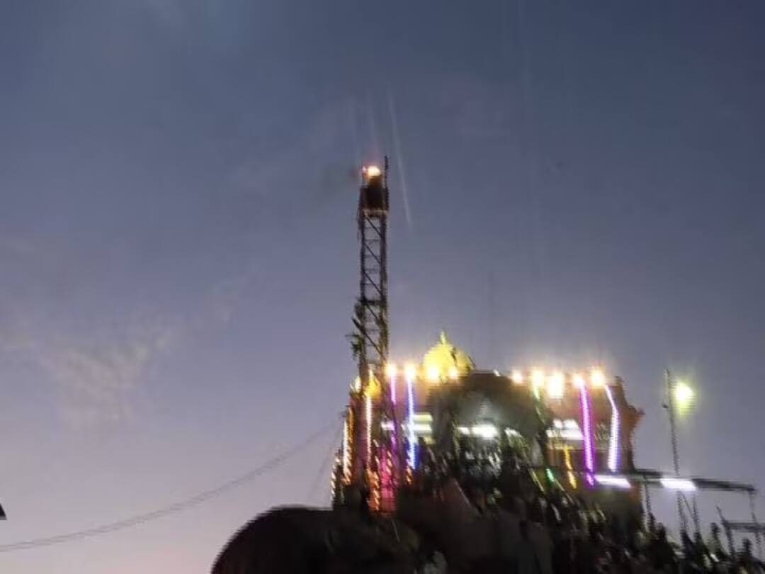 திருச்சி மலைக்கோட்டைகார்த்திகை தீபம் - ஏராளமான பக்தர்கள் பங்கேற்பு