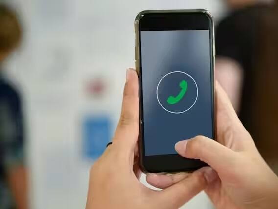 જૂના ફોનના અંદરના પાર્ટ્સ જેમ કે WiFi, કૉલિંગ સેન્સર, માઇક્રોફોન, બટન્સ, સેટિંગ્સ વગેરે પર ધ્યાન આપો. મોબાઇલ ફોનની સિમ ટ્રે પણ તપાસો કે સિમ બંને સ્લૉટમાં કામ કરી રહ્યું છે કે નહીં. આ પછી કેમેરા, વીડિયો રેકોર્ડિંગ વગેરે જેવી વસ્તુઓ જુઓ.